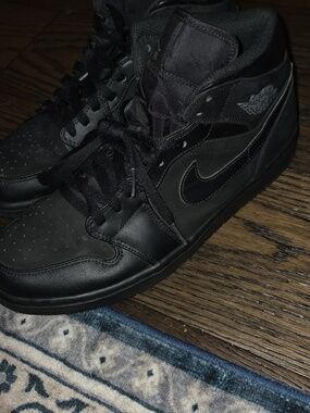 Nike Jordan Black Size 10 Men's Like New No Box
